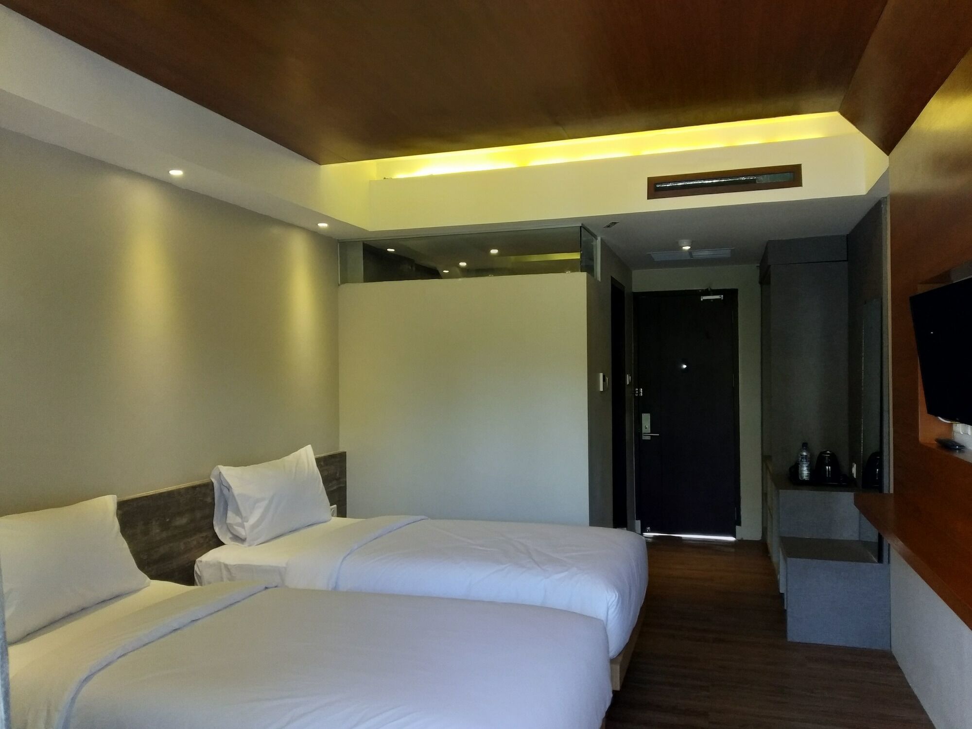 Quins Style Resort Belitung Tanjungbinga Buitenkant foto