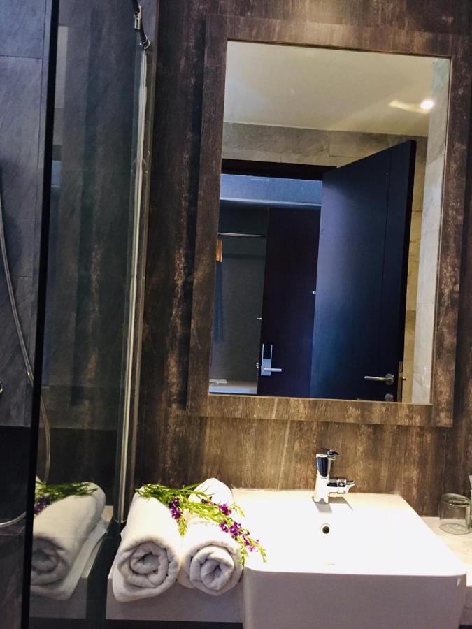 Quins Style Resort Belitung Tanjungbinga Buitenkant foto