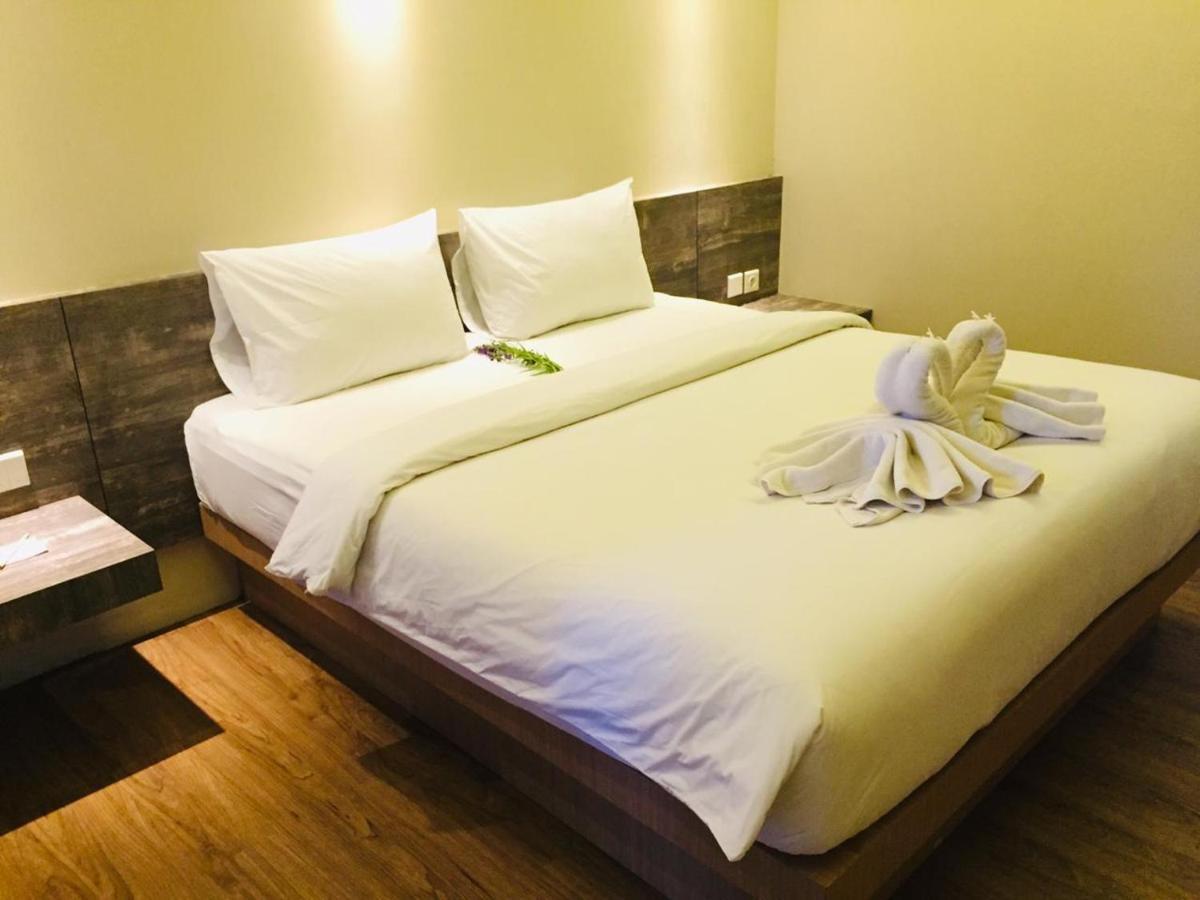 Quins Style Resort Belitung Tanjungbinga Buitenkant foto